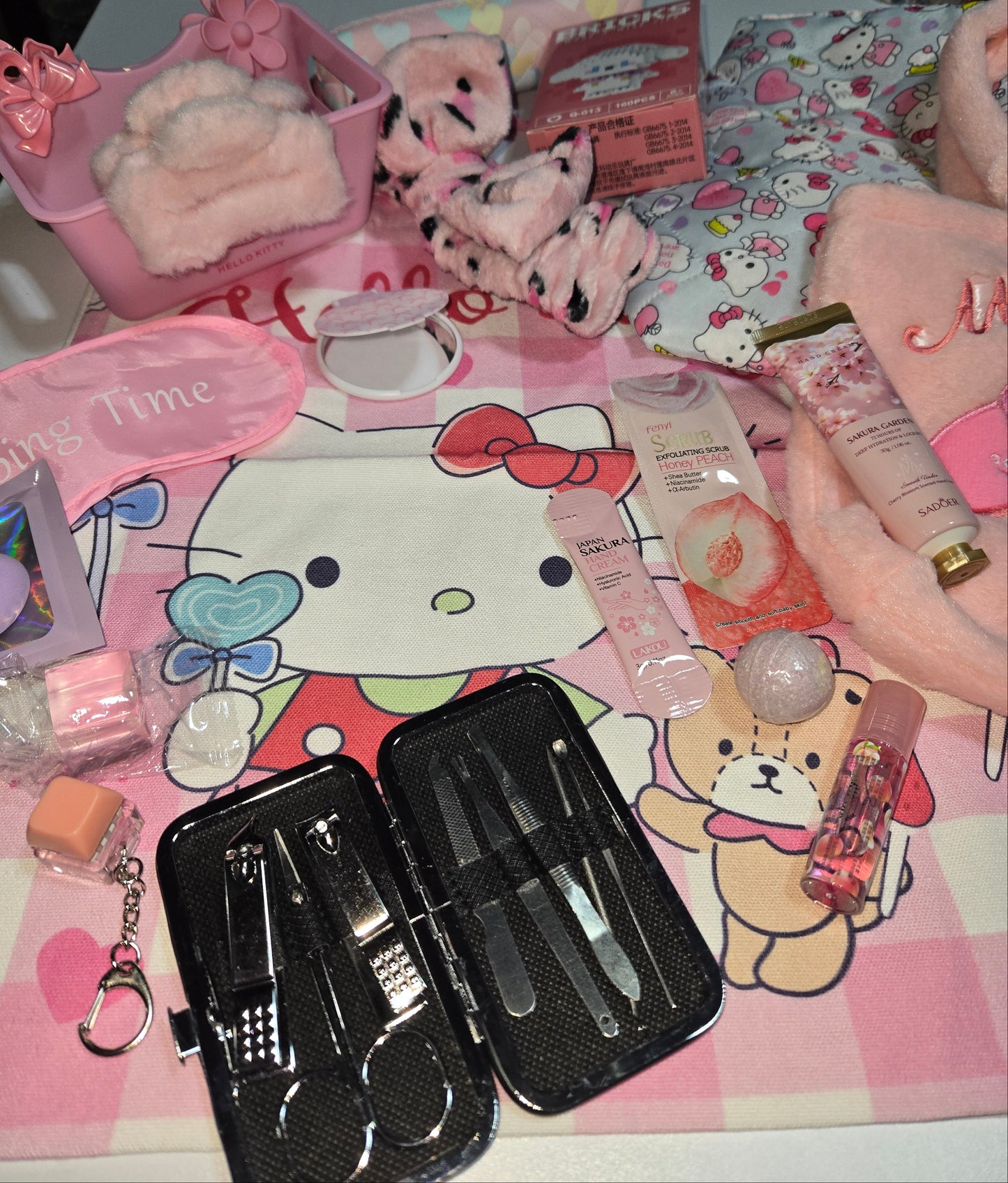 Bookish and Stationary Capsules